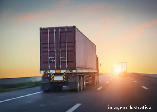 Transporte rodoviário de cargas